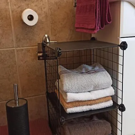 Martha's Place - Preko Morace *